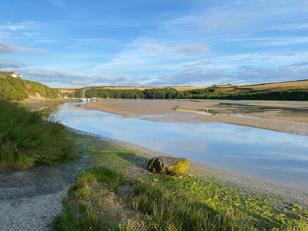 Chatsworth Riverscape: Gannel View Apartment Near Newquay Beaches Exterior photo
