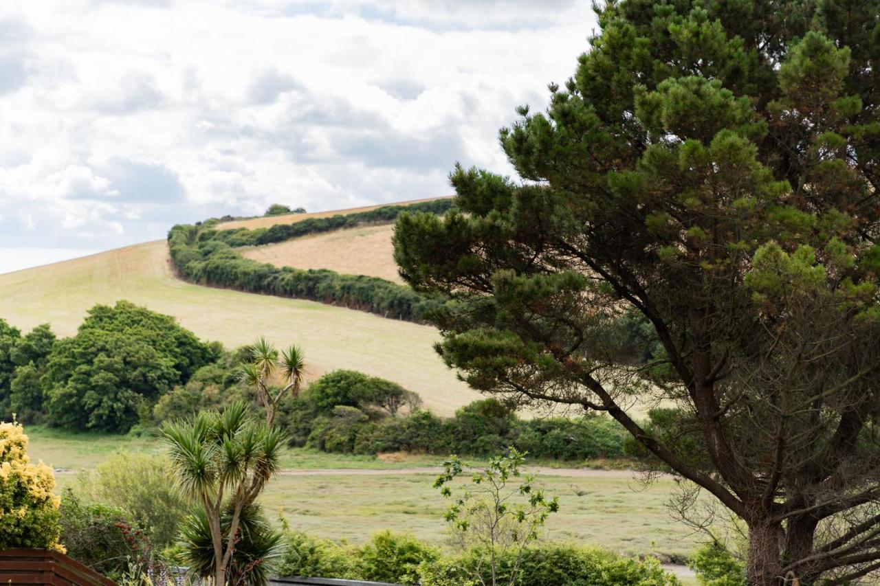 Chatsworth Riverscape: Gannel View Apartment Near Newquay Beaches Exterior photo