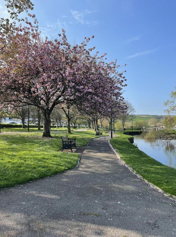 Chatsworth Riverscape: Gannel View Apartment Near Newquay Beaches Exterior photo